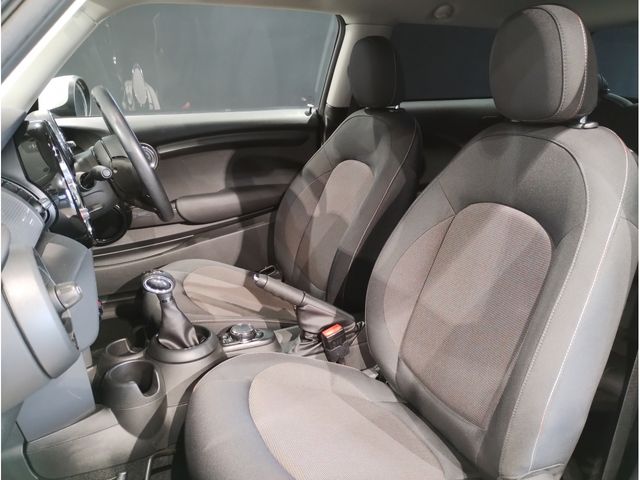 BMW MINI COOPER D 2017 Image 31