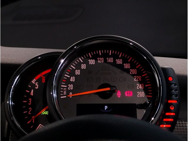 BMW MINI COOPER D 2017 Image 31