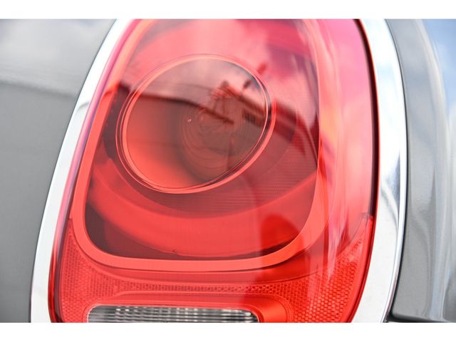 BMW MINI COOPER 5DOO 2017 Image 31