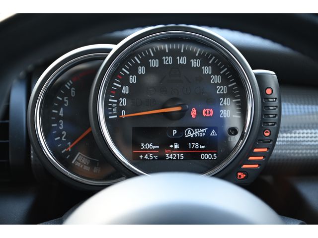 BMW MINI COOPER 5DOO 2017 Image 31