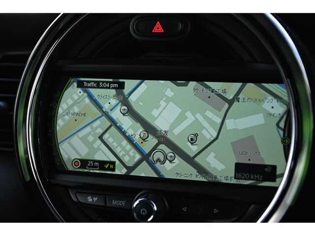 BMW MINI COOPER 5DOO 2017 Image 31