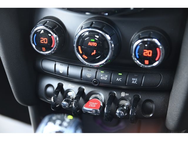 BMW MINI COOPER 5DOO 2017 Image 31