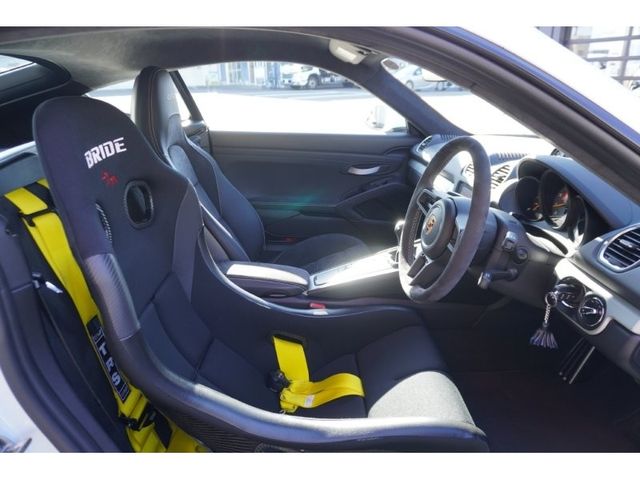 PORSCHE 718CAYMAN 2020 Image 31