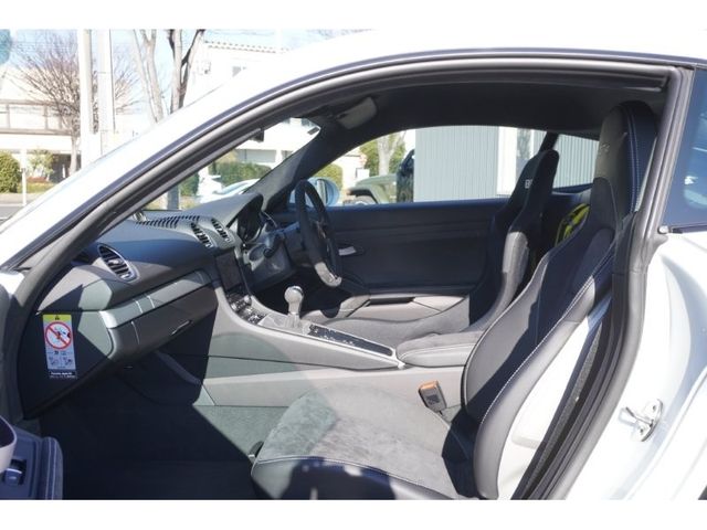 PORSCHE 718CAYMAN 2020 Image 31