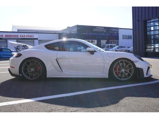 PORSCHE 718CAYMAN 2020 Image 31