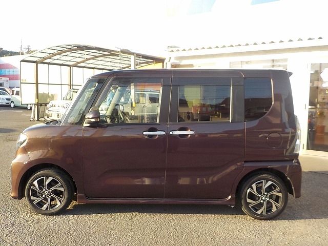 DAIHATSU TANTO CUSTOM 2022 Image 31