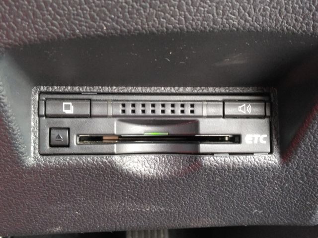 TOYOTA PRIUS 2016 Image 31