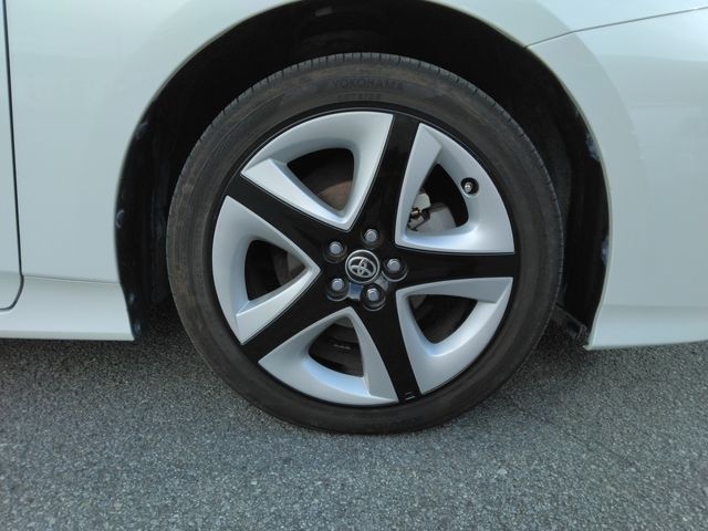 TOYOTA PRIUS 2016 Image 31