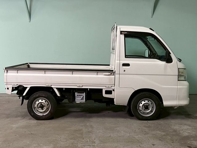 DAIHATSU HIJET TRUCK 4WD 2012 Image 31
