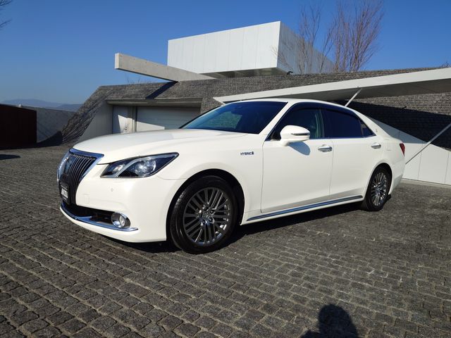TOYOTA CROWN MAJESTA HYBRID 2016 Image 31