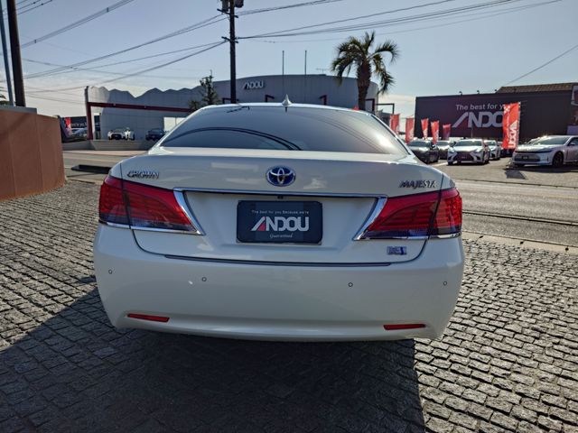 TOYOTA CROWN MAJESTA HYBRID 2016 Image 31
