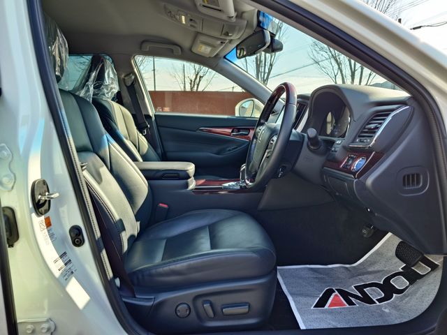 TOYOTA CROWN MAJESTA HYBRID 2016 Image 31