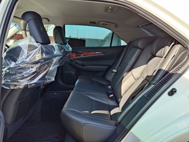 TOYOTA CROWN MAJESTA HYBRID 2016 Image 31