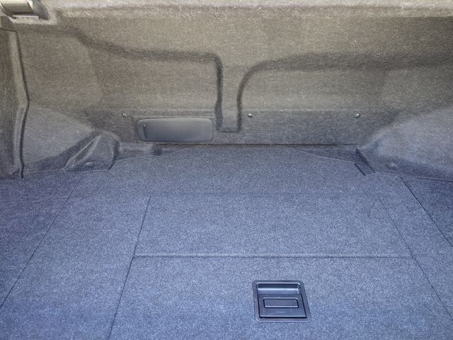 TOYOTA CROWN MAJESTA HYBRID 2016 Image 31