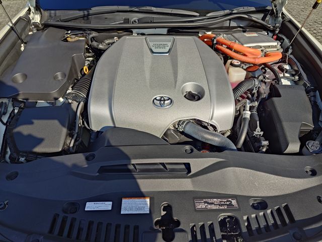 TOYOTA CROWN MAJESTA HYBRID 2016 Image 31