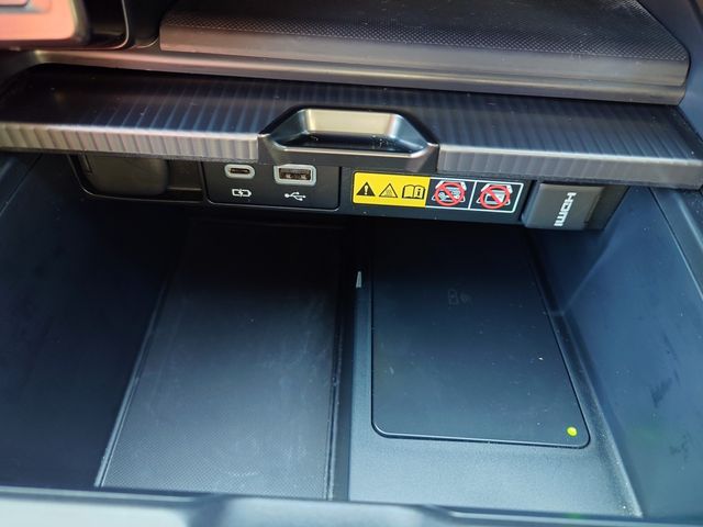 TOYOTA LEXUS RX500H 2023 Image 31