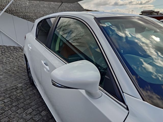 TOYOTA LEXUS CT200H 2019 Image 31