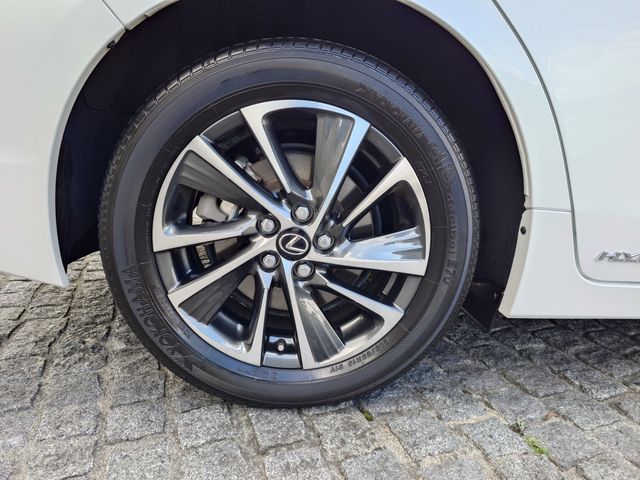 TOYOTA LEXUS CT200H 2019 Image 31