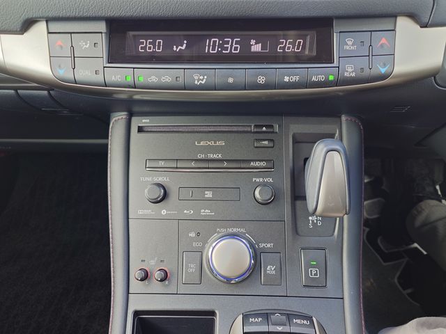 TOYOTA LEXUS CT200H 2019 Image 31