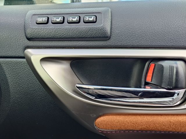 TOYOTA LEXUS CT200H 2019 Image 31