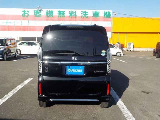 HONDA N BOX CUSTOM 2021 Image 31