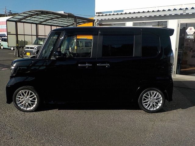 HONDA N BOX CUSTOM 2021 Image 31