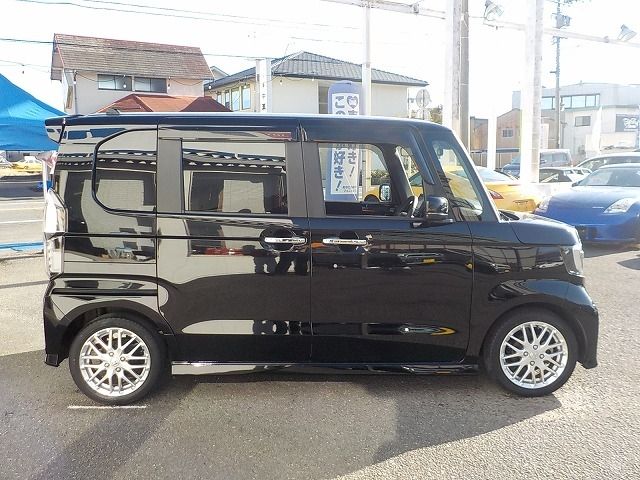 HONDA N BOX CUSTOM 2021 Image 31