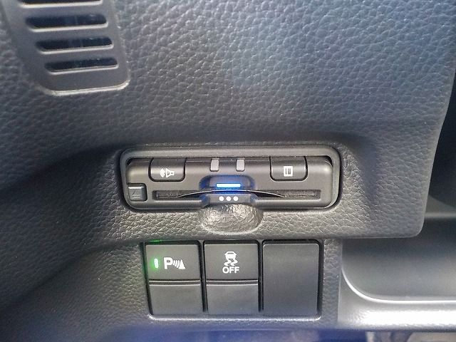 HONDA N BOX CUSTOM 2021 Image 31