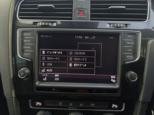 VOLKSWAGEN GOLF GTI 2016 Image 31