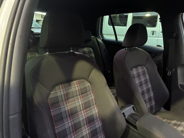 VOLKSWAGEN GOLF GTI 2016 Image 31