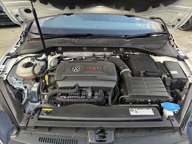 VOLKSWAGEN GOLF GTI 2016 Image 31