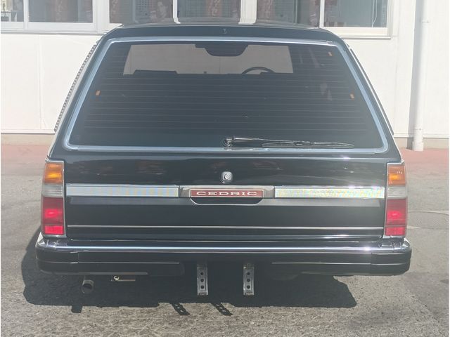 NISSAN CEDRIC WAGON 1997 Image 31