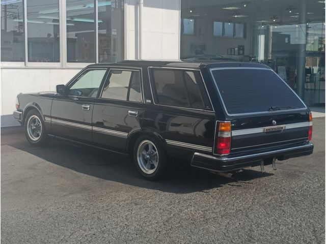 NISSAN CEDRIC WAGON 1997 Image 31