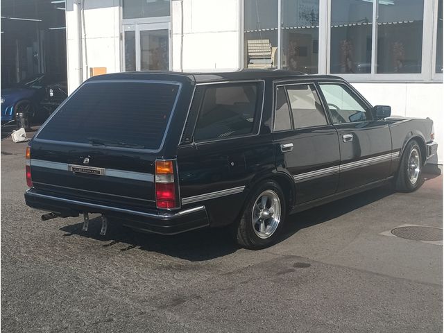 NISSAN CEDRIC WAGON 1997 Image 31