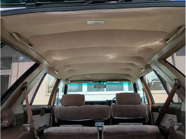 NISSAN CEDRIC WAGON 1997 Image 31