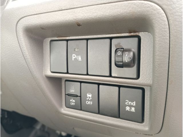 NISSAN NV100 CLIPPER 2021 Image 31