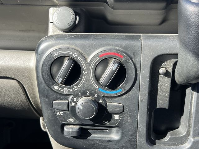 SUZUKI EVERY VAN 4WD 2021 Image 31