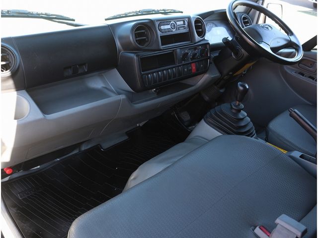 TOYOTA DYNA ROUTE VAN 2017 Image 31