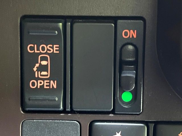 TOYOTA TANK 2018 Image 31