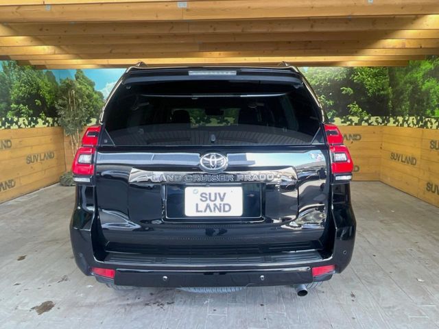 TOYOTA LANDCRUISER PRADO 2022 Image 31