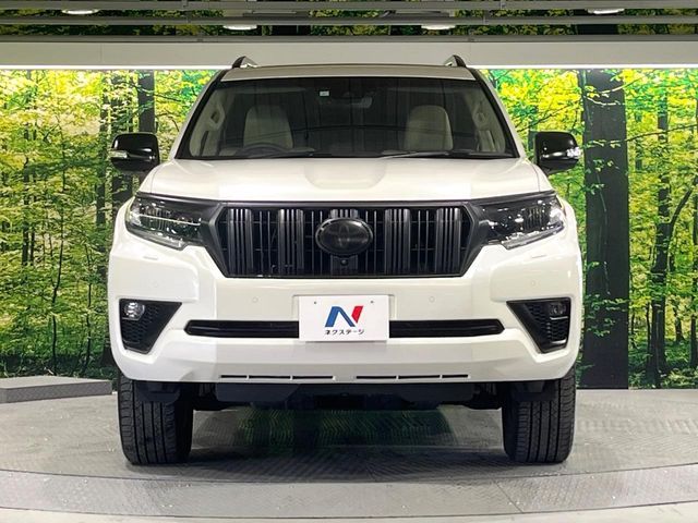 TOYOTA LANDCRUISER PRADO 2023 Image 31