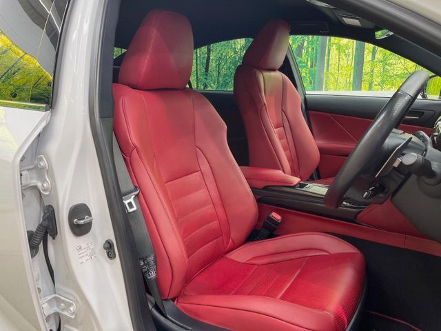 TOYOTA LEXUS IS300 2021 Image 31