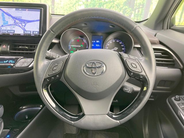 TOYOTA C-HR 2017 Image 31