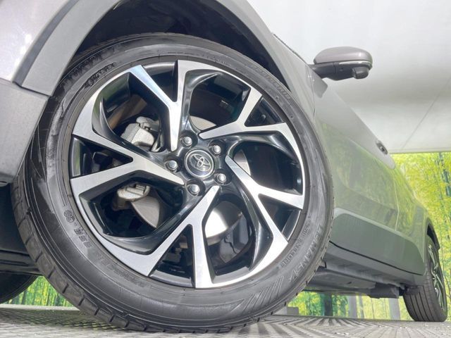 TOYOTA C-HR 2017 Image 31