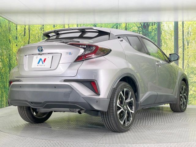 TOYOTA C-HR 2017 Image 31
