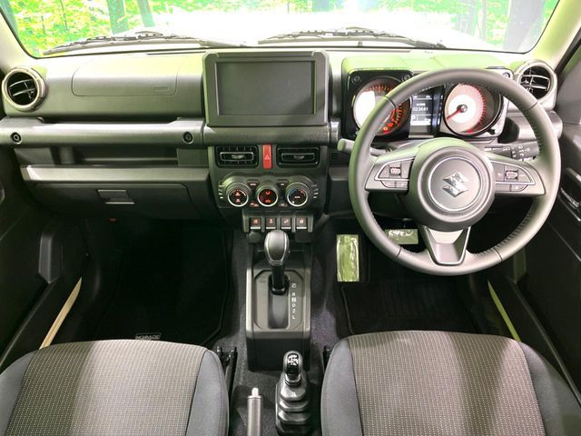 SUZUKI JIMNY NOMADE 2025 Image 31