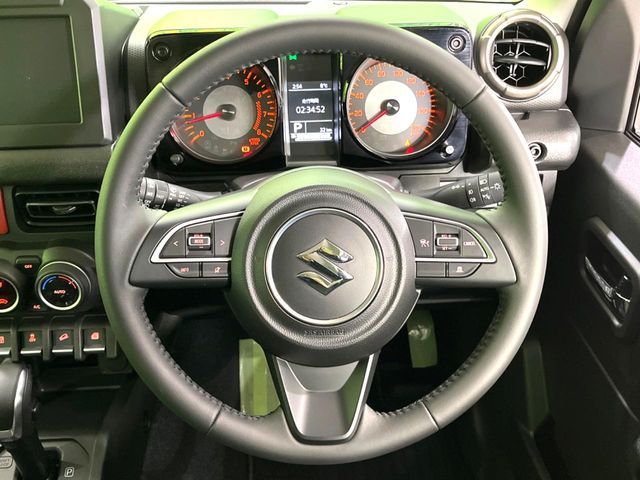 SUZUKI JIMNY NOMADE 2025 Image 31