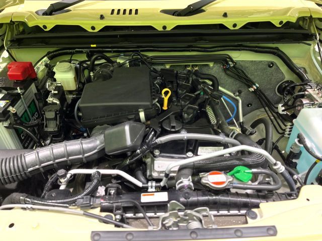 SUZUKI JIMNY NOMADE 2025 Image 31