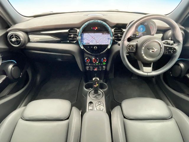 BMW MINI COOPER S 5DOOR 2023 Image 31