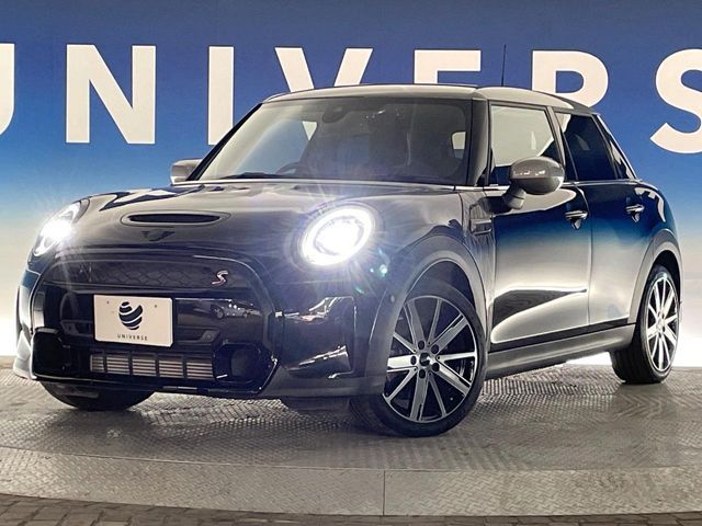 BMW MINI COOPER S 5DOOR 2023 Image 31